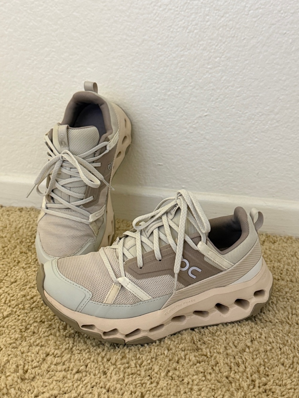 On Cloudhorizon Ice/Cream Sneakers CloudTec Phase Hiking Shoes Womens Sz 6